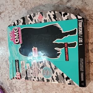 L.O.L. Surprise! OMG Downtown B.B. Fashion Doll Playset 20 Surprises